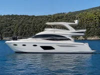 Princess 55 Fly — side