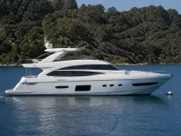 Princess 78 Flybridge — الجانب