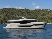 SU Yachts SU Prestige — side