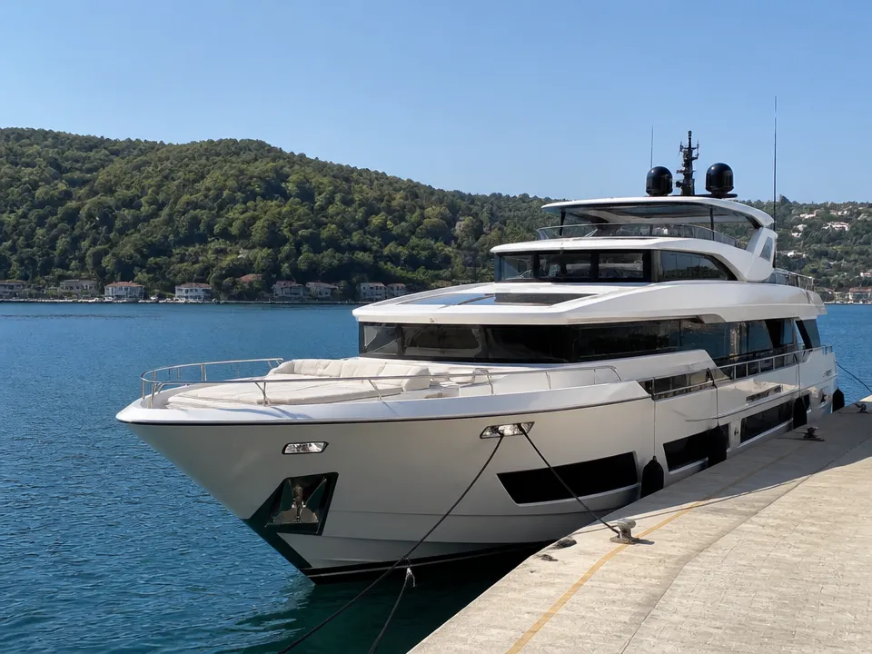 Sunseeker 116