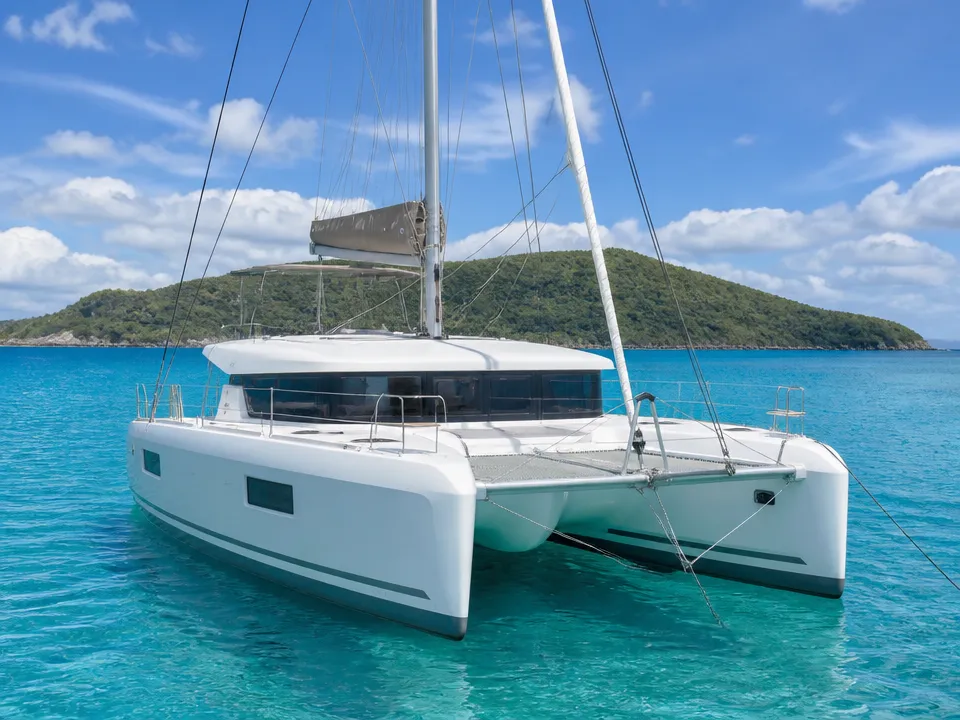 Lagoon 42