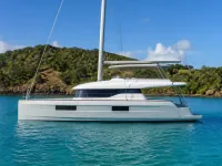 Serenity 71 — seitlich