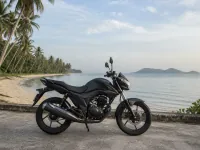 Honda CB 150 — сбоку