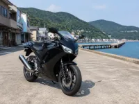 Honda CBR 300R — спереди