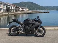 Honda CBR 650R — ด้านข้าง