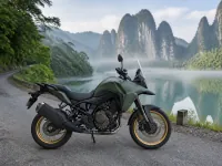 Suzuki V-Strom 800DE — צד