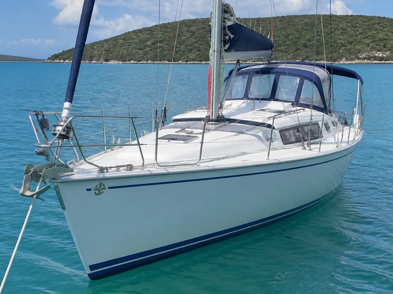 Catalina 375 — спереди