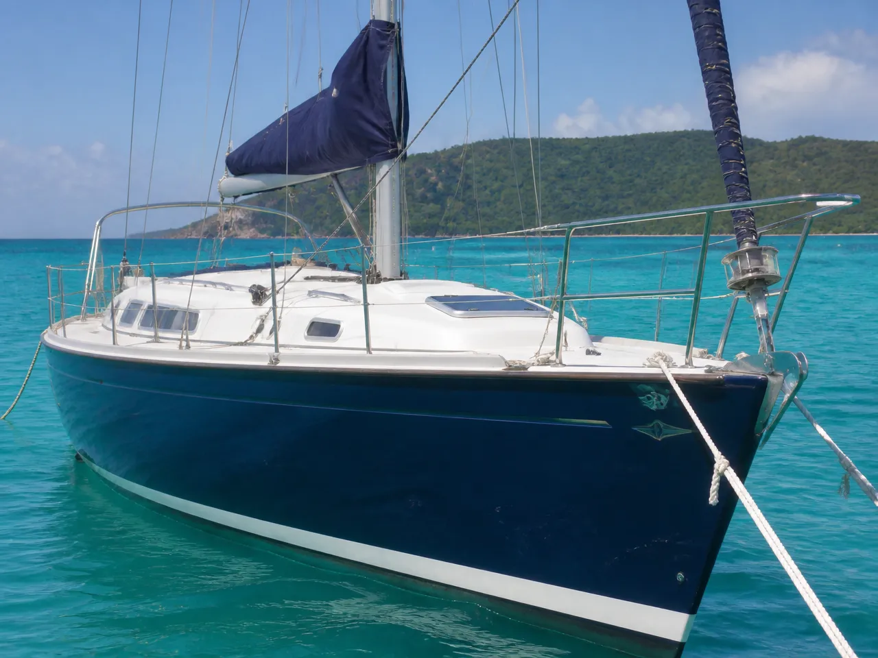 Freedom 30 — vorn
