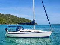 Freedom 30 — seitlich