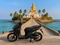 Honda Click 125i — сбоку