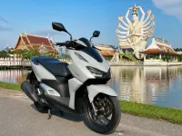 Honda Click 160 — vorn
