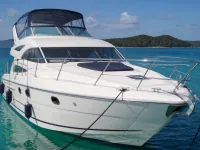 Fairline 43 — ด้านหน้า
