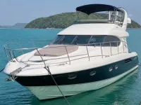 Gulf Craft Princess 42 — спереди