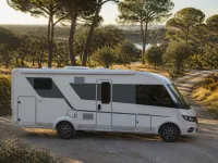 Adria 670 SC — seitlich