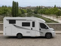 McLouis Glamys 220 — seitlich