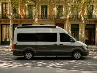 Volkswagen Grand California — laterale