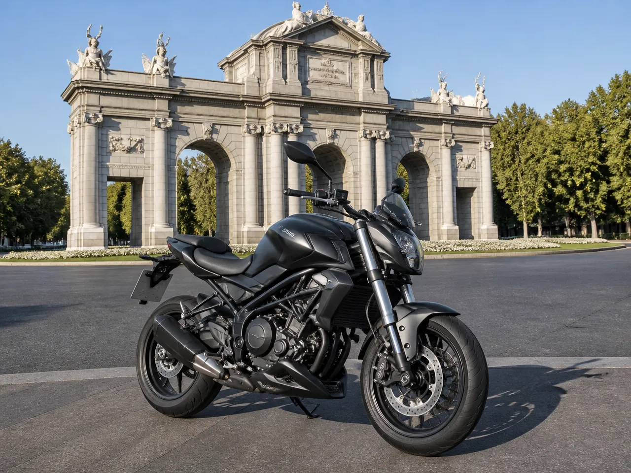 Benelli BN 302 R ABS — спереди