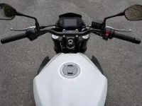 Benelli BN 302 R ABS — dettaglio