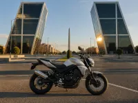 BMW F 800 R — lateral