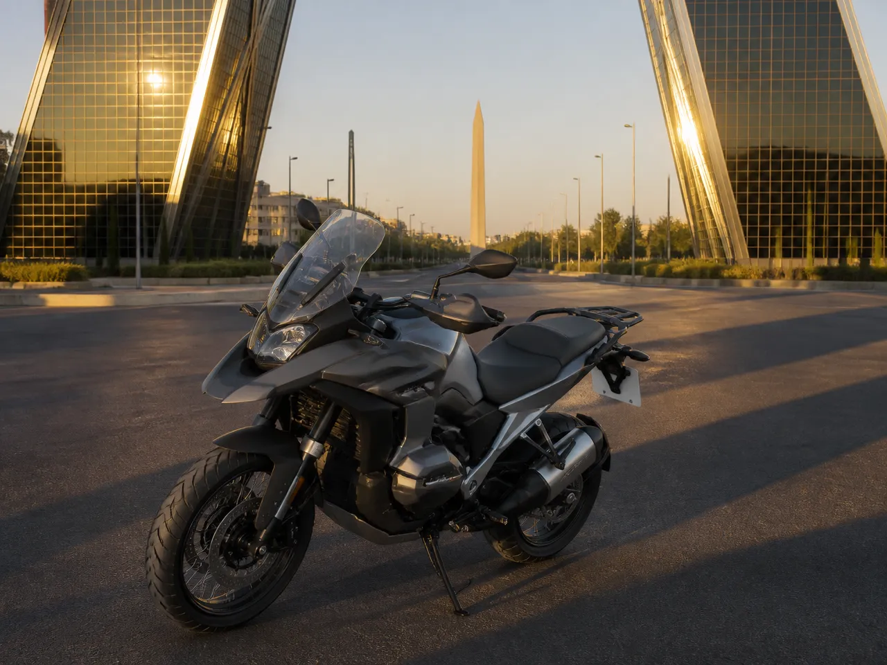 BMW R 1300 GS — front