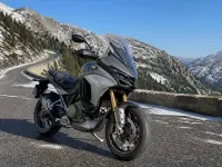 Ducati Multistrada V4 S Radar — vorn