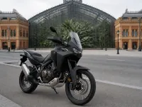 Honda Africa Twin — anteriore