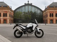Honda Africa Twin — laterale