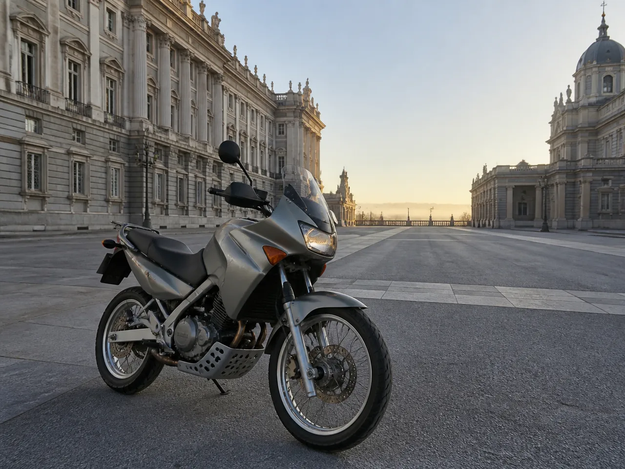 Kawasaki KLE 500 — 正面