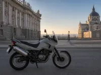 Kawasaki KLE 500 — 侧面