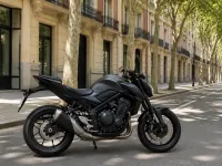 Kawasaki Z900 — lateral
