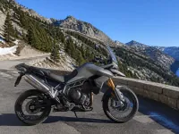 Triumph Tiger 900 GT Pro — seitlich