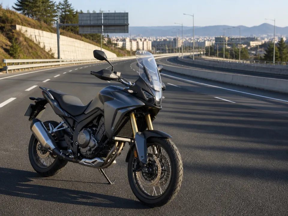 VOGE 900DSX