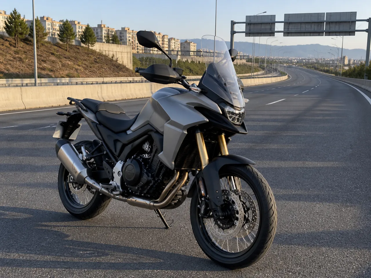 VOGE 900DSX — vorn