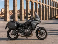 Yamaha Tracer 7 GT — seitlich