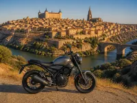 Yamaha XSR 125 — seitlich