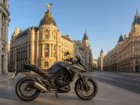 Zontes X350 — seitlich