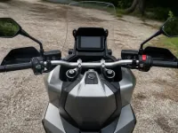 Honda X-ADV 750 ABS — dettaglio