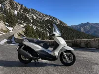 Piaggio Beverly 300 — laterale
