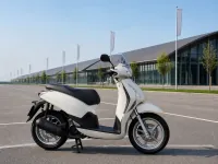 Piaggio Liberty 125 — seitlich