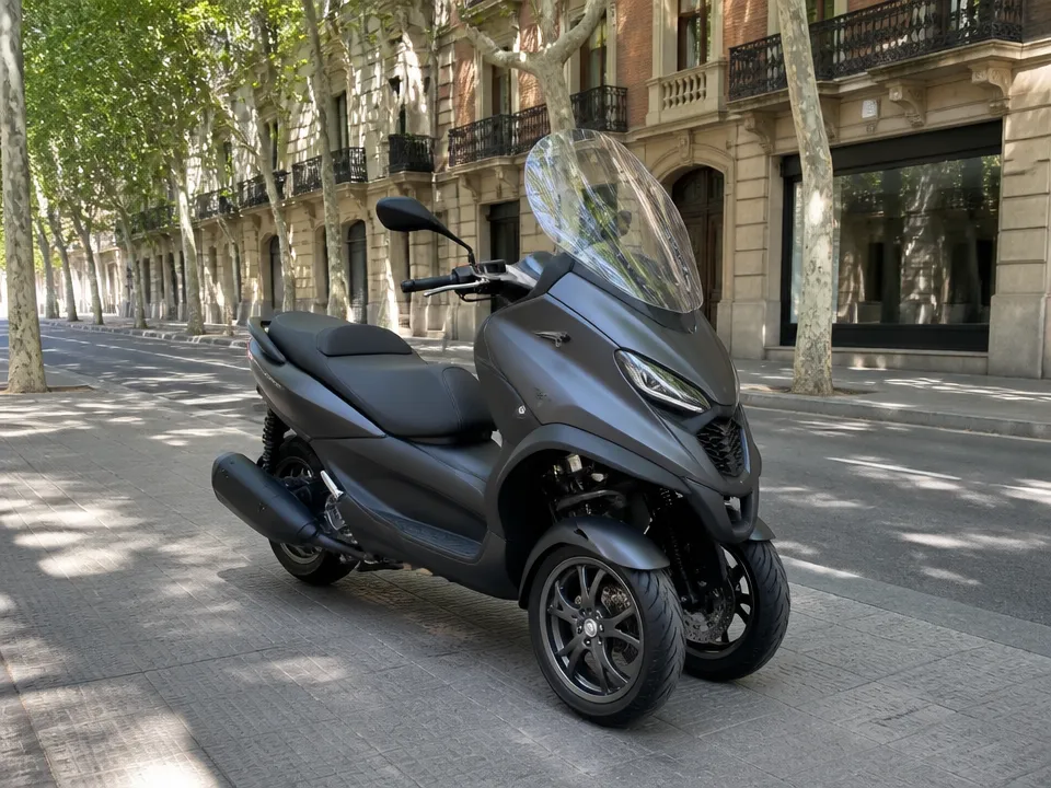 Piaggio MP3 400