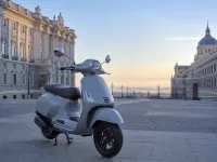 Vespa S 125 — front