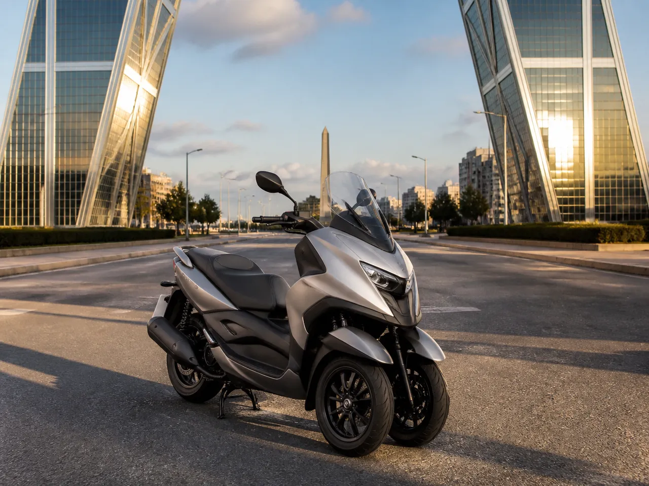 Yamaha Tricity 300 — front