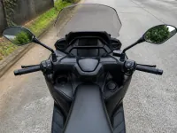 Yamaha XMAX 300 — 细节
