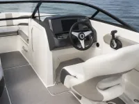 Bayliner VR4 OB — detail