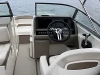 Regal 2000 ES — detail