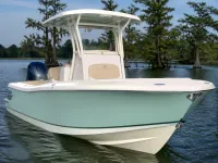 Tidewater 2500 Carolina Bay — frente