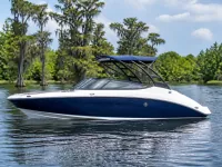 Yamaha 222S — lateral