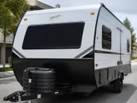 Coachmen Clipper Cadet 17CBH — frontal