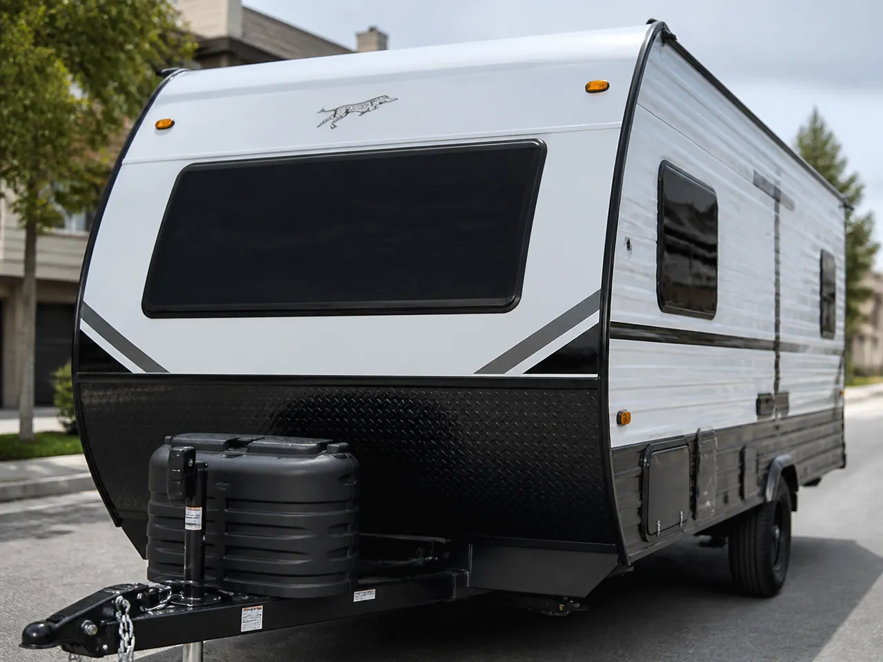 Coachmen Clipper Cadet 17CBH — frontal