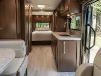 Entegra Coach Accolade XL — detail